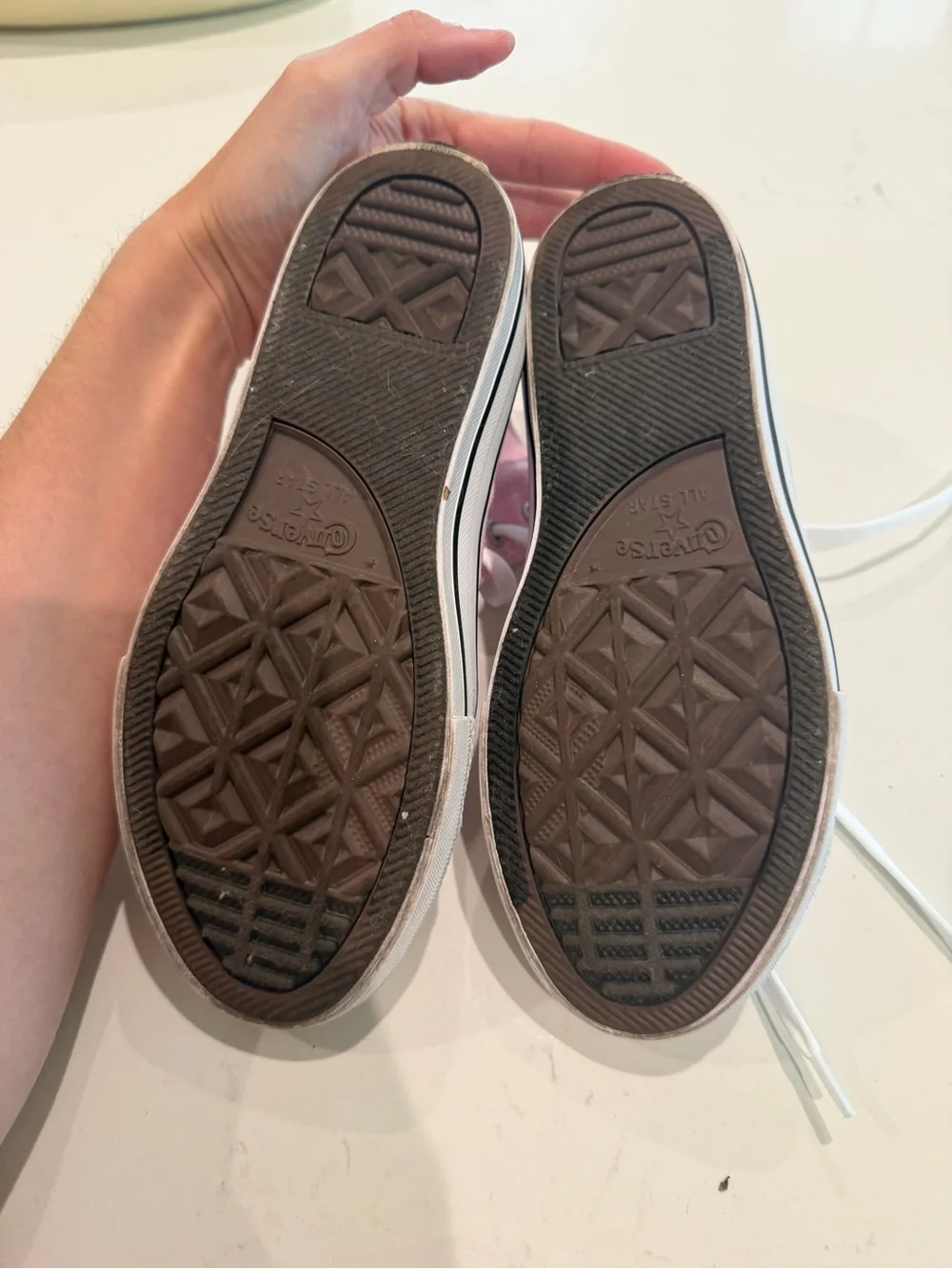 Converse cute light